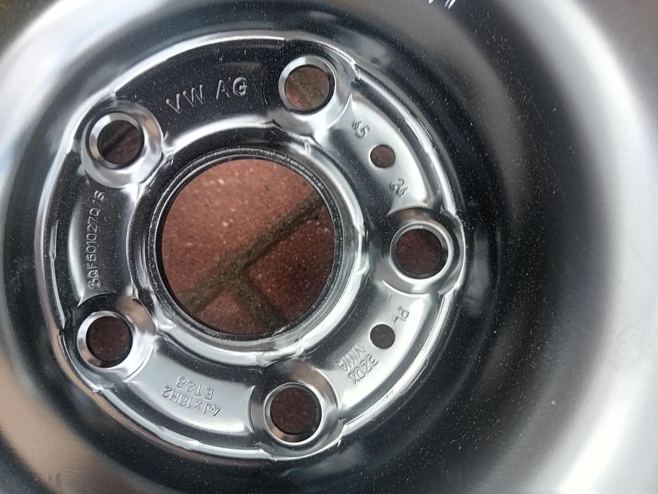 Sprzedam kolo dojazdowe VW R18