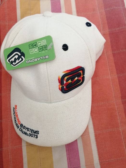 Bone Billabong,, novo, com etiqueta, bom preço