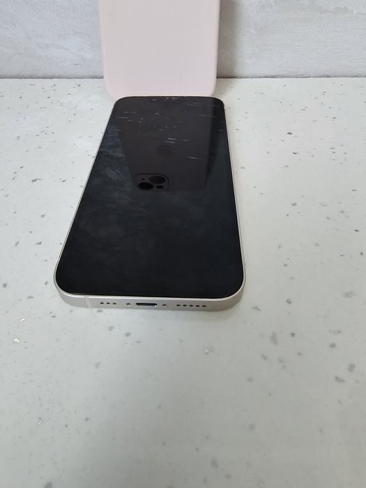 IPhone 13 128gb тріщина на склі ,екран працює добре