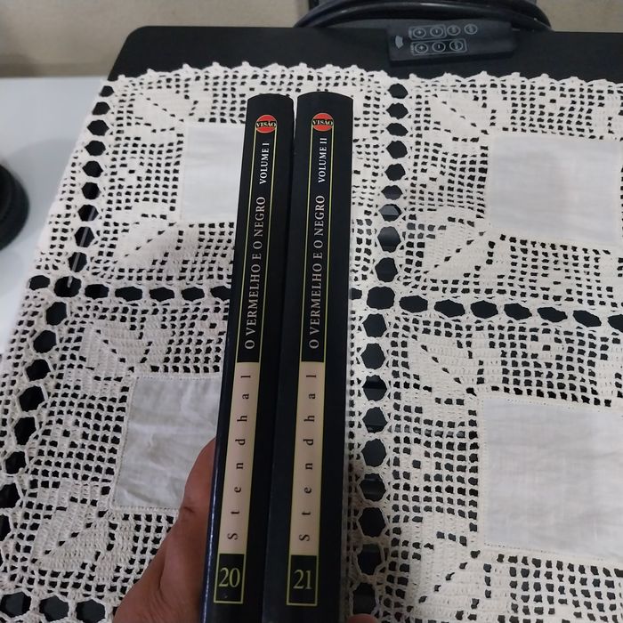 O vermelho e o negro. Portes incluídos