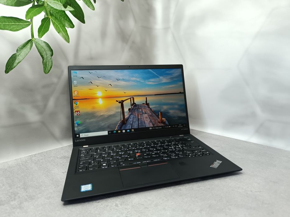 Ноутбук Lenovo ThinkPad X1 Carbon 5th/i7-7500U/16/256 /14" Full HD IPS