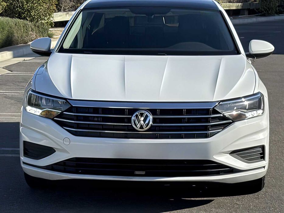 Volkswagen Jetta      2019