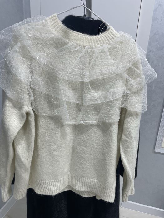 Продаю светер Zara