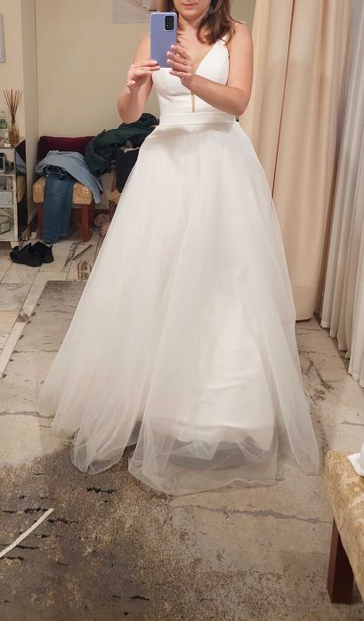 NOWA suknia ślubna nieużywana, idealna na zimę,pracowni Fulara&Żywczyk