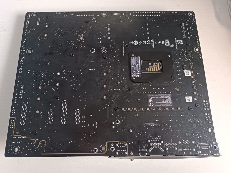 Материнська плата Asus Prime Z790-A WiFi погнуті ніжки сокет 1700
