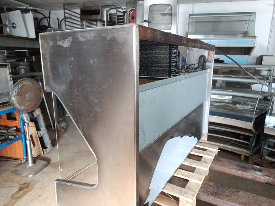 Expositor de parede refrigerado