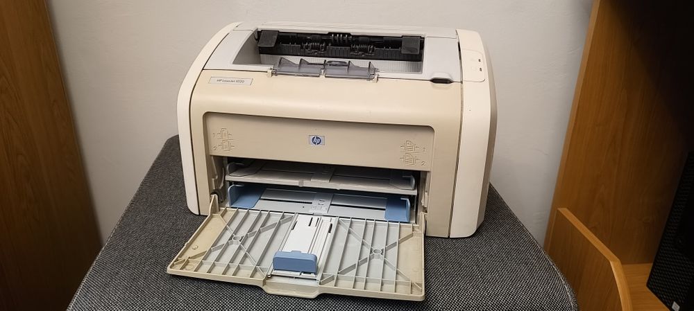 Komputer  stacjonarny HP, monitor DELL, drukarka HP