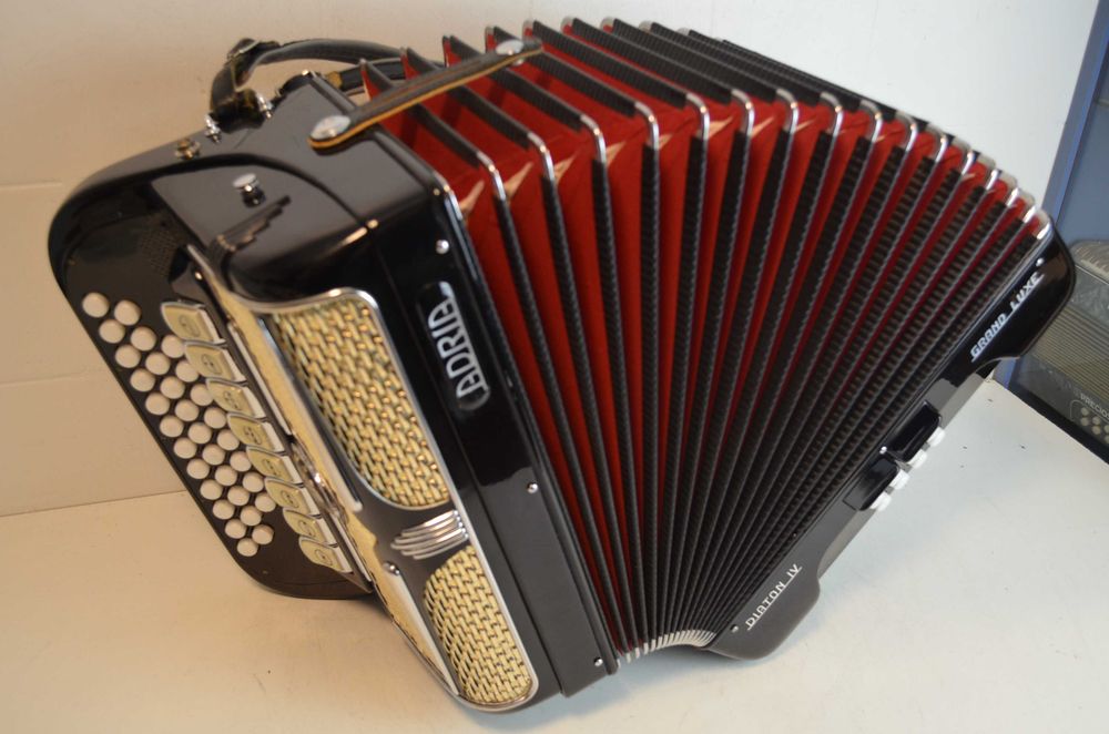 Concertina Adria 4 Voz.N 08
