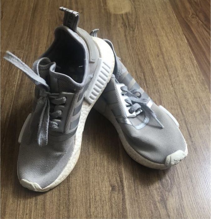 Кросівки жіночі adidas легенькі