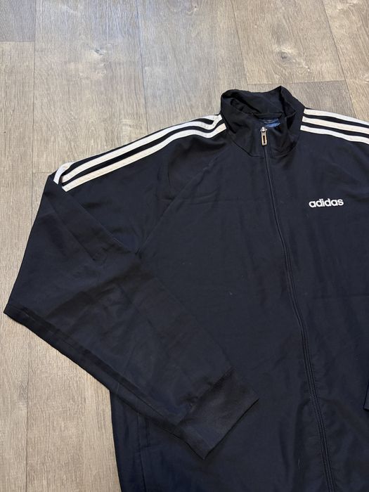 Вітровка від Adidas