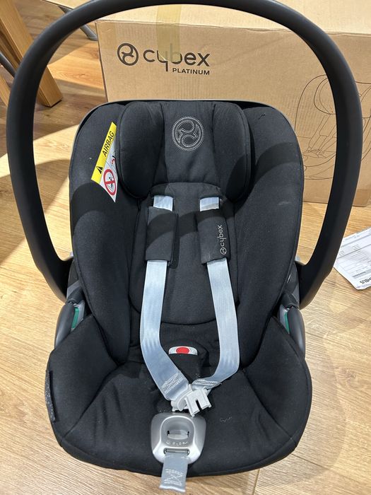 Fotelik Cybex z bazą obrotową