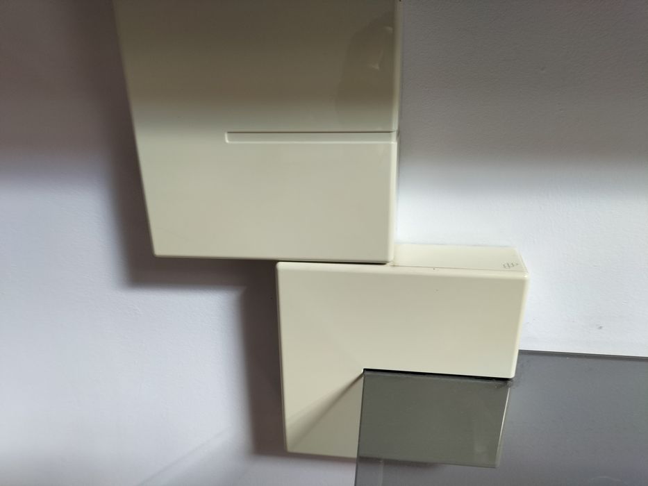 Półka pod dekoder, konsole