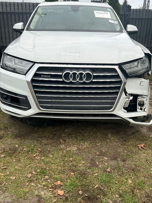 Audi Q7 3.0T V6 Quattro | 2018 | USA | Panorama