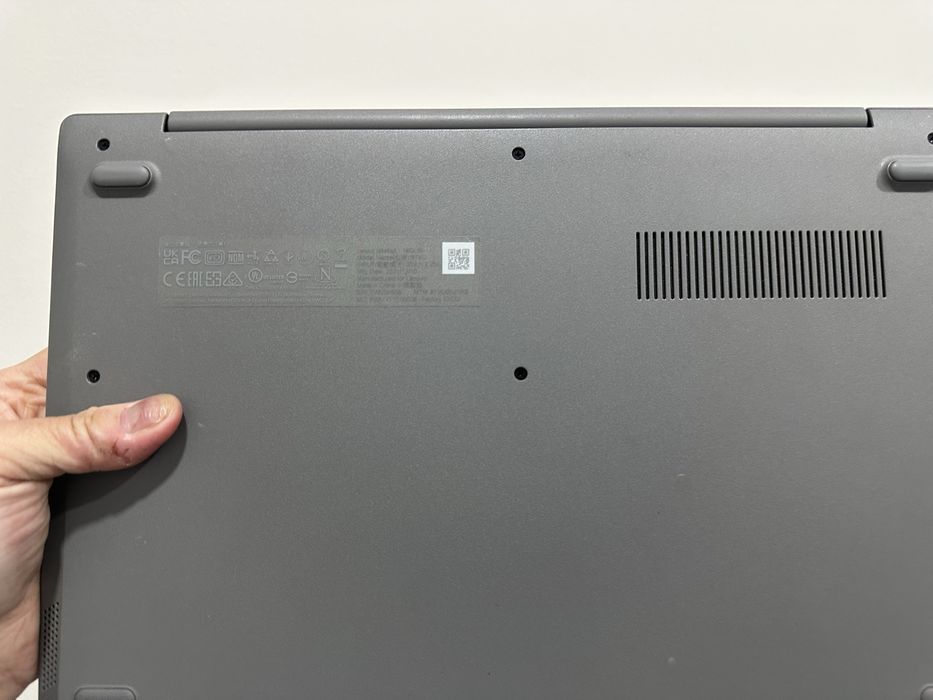 Portátil Lenovo IdeaPad 1 14” | 4GB RAM | 64GB | Com Carregador