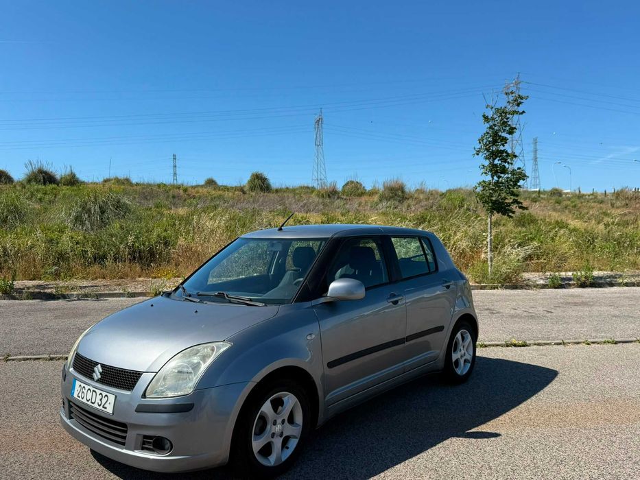 Suzuki Swift 1.3 - Ótimo Estado