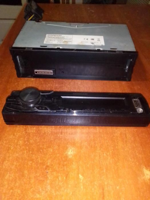 Продам автомагнітолу Kenwood