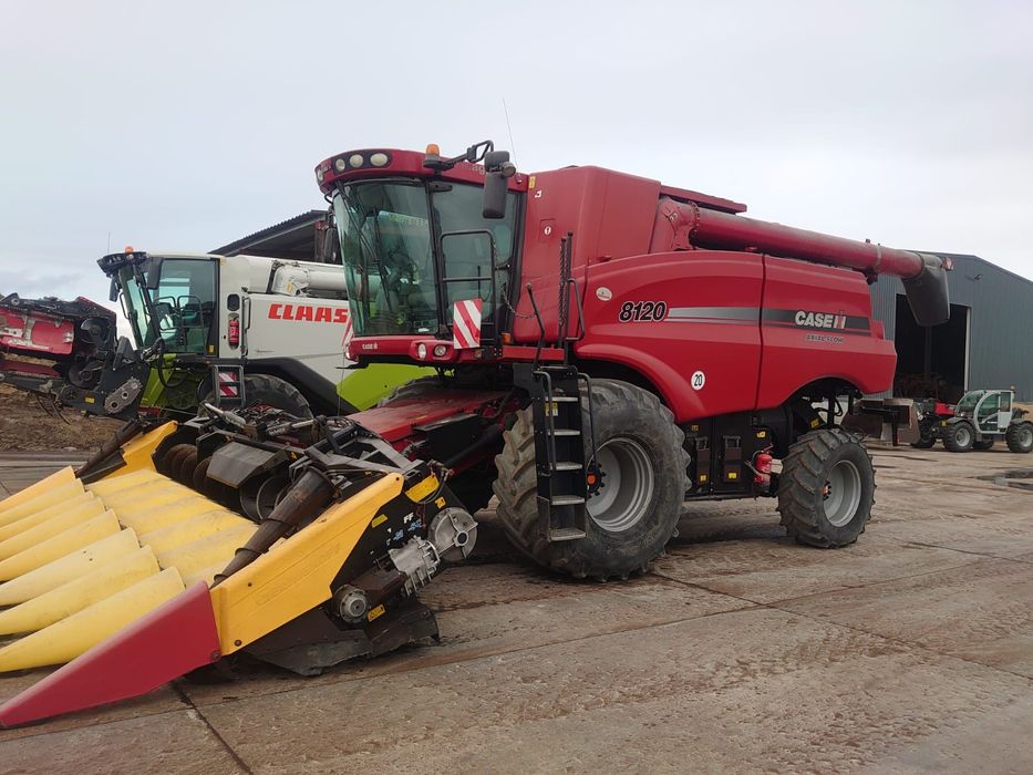 Комбайн  Caselll,