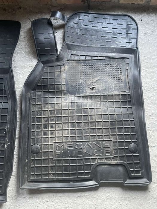 Комплект ковриків Megane 3