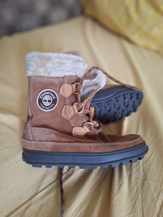Продам женские зимние ботинки Timberland 24.5 см
