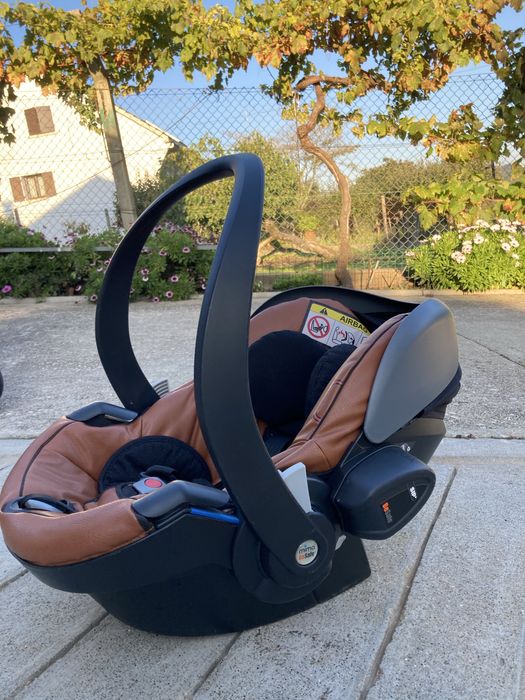 Ovo Mima by Be Safe Izi Go Modular Camel e base isofix