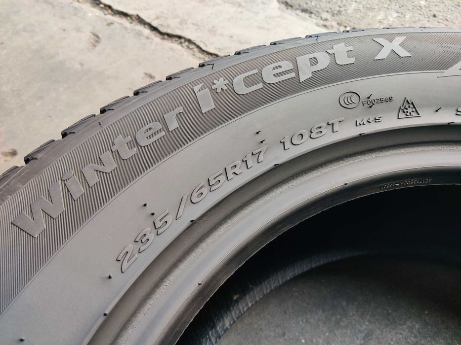 Шини зима R17 235 65 комплект Hankook Winter I*Cept X липучка