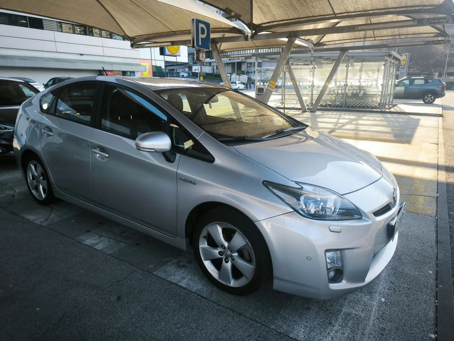 Toyota Prius 1.8 Premium+GPS