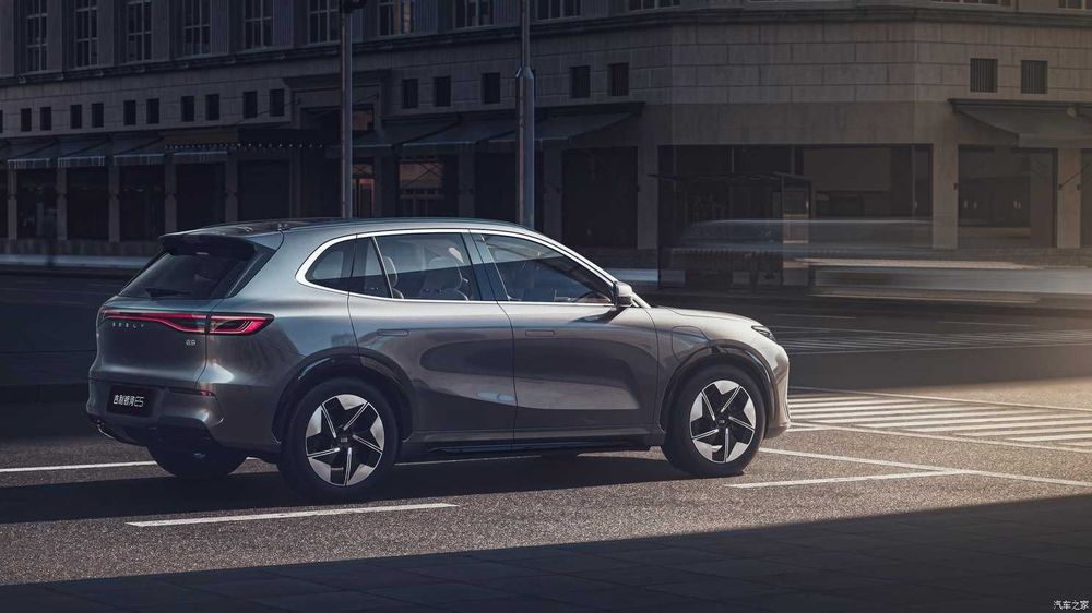 Електричний кросовер GEELY EX5 .  AUTOCHINA  Кривий Ріг .