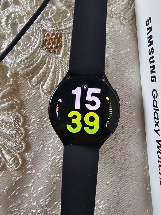 Samsung Galaxy watch 5 44mm Stan idealny Praktycznie nieużywany