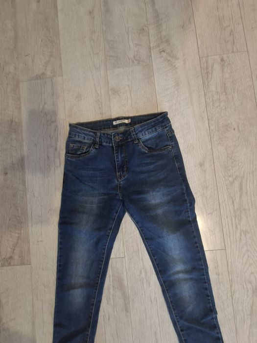 Spodnie jeansowe damskie