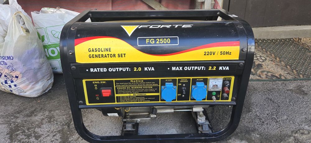 Бензиновий генератор Forte FG2500