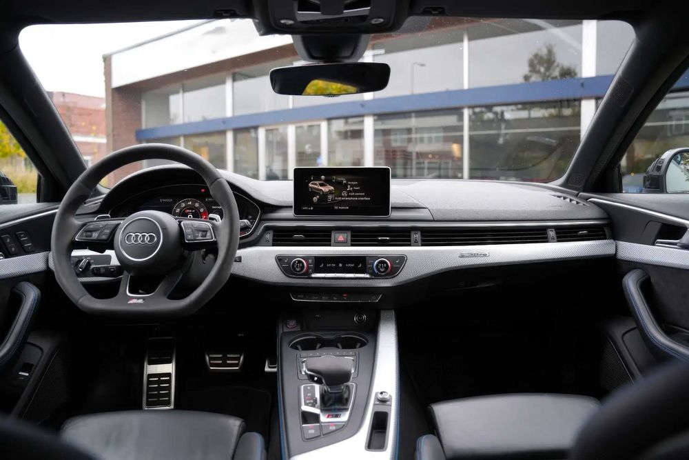 Audi RS4 Quattro tiptronic      2018