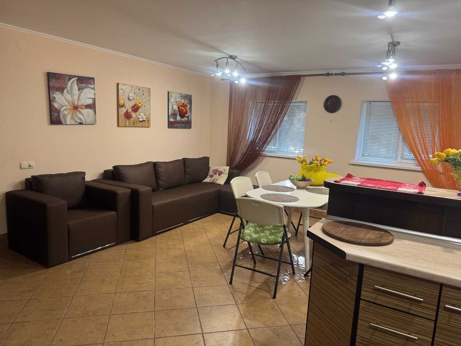 Дім / дача,  Є-оселя/є-відновлення, власник