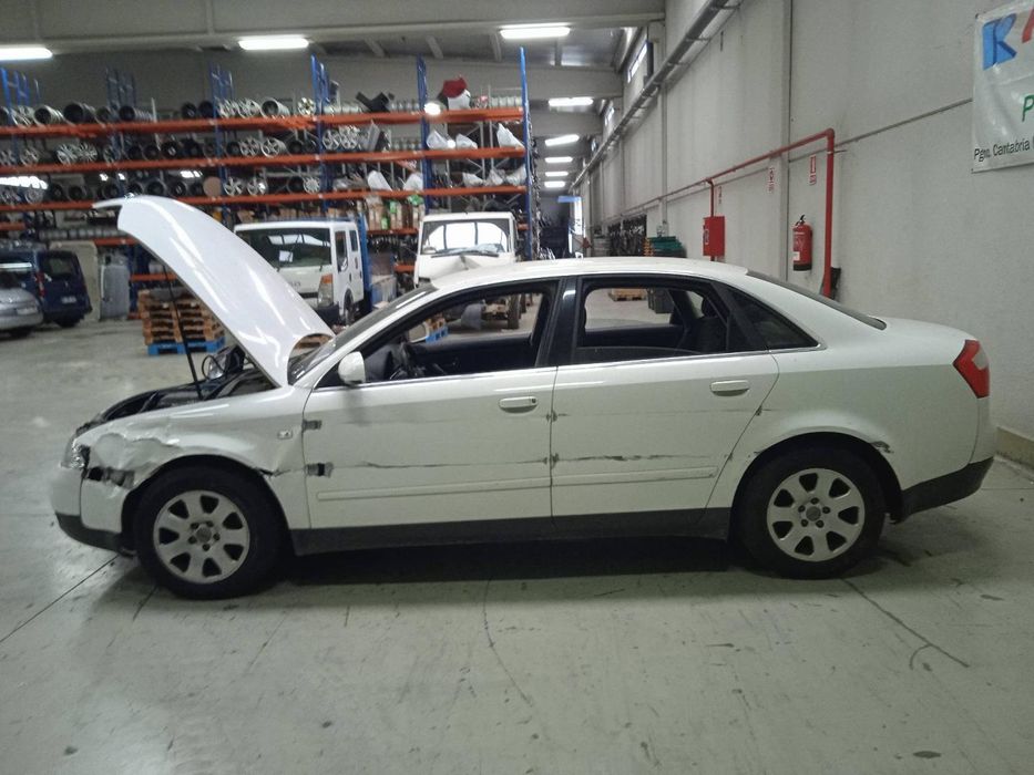 Painel Frontal Audi A4 Berlina 8E