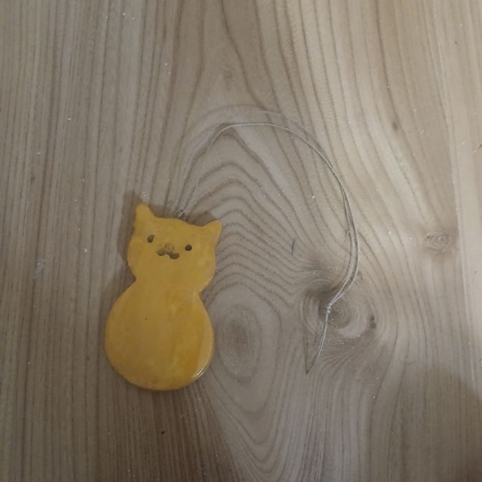 Przywieszenia z kotem