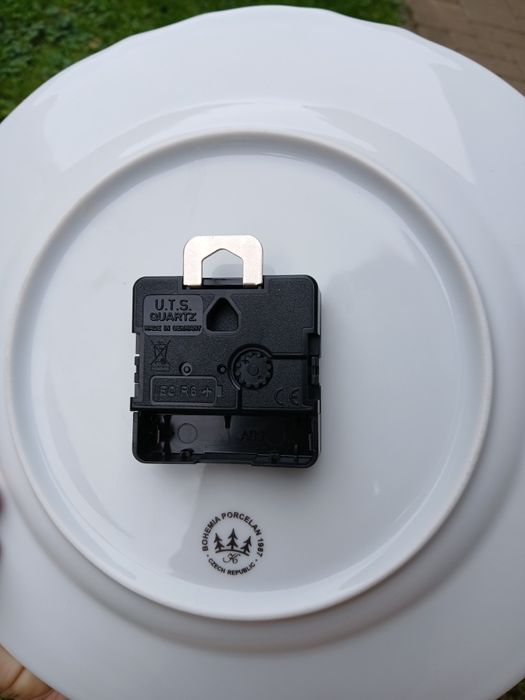 Годинник на стіну Фіалки Чехия фарфоровые часы на стену Фиалки