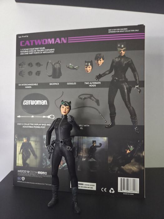 Catwoman Mezco one12