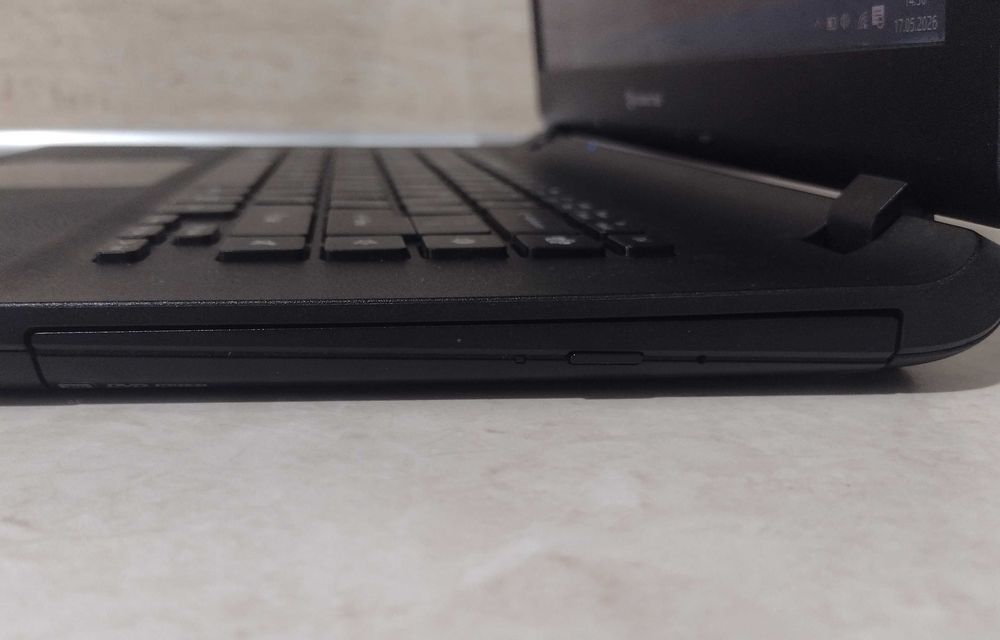 laptop Pacard Bell easy note 15,6"