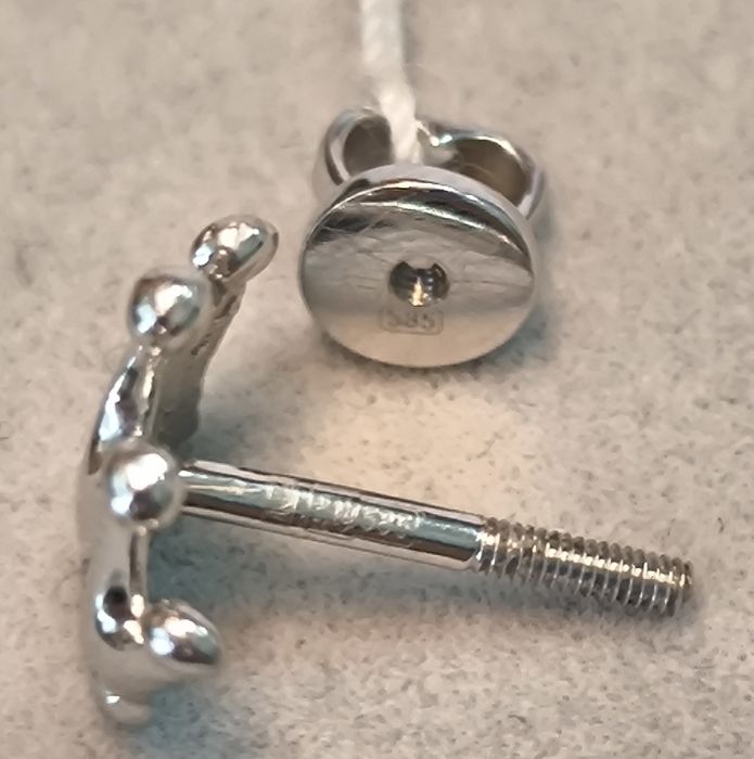 Серьги золотые пусеты - гвоздики. Вес 2.04