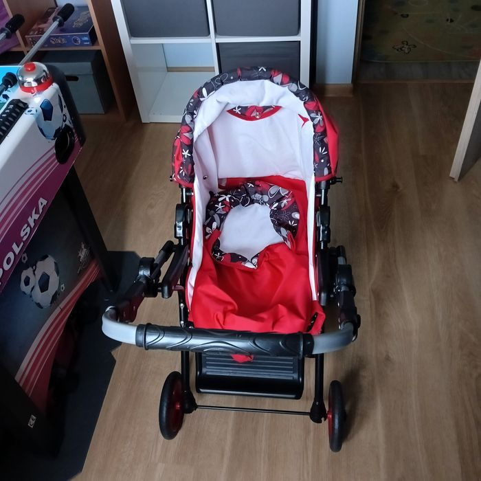 Wózek dla lalek jak prawdziwy