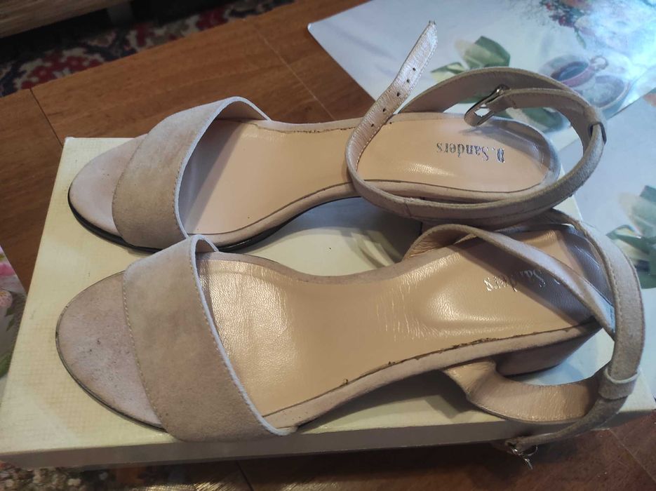 Босоніжки літні.