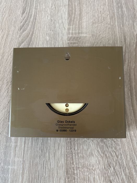 Барометр с термометром