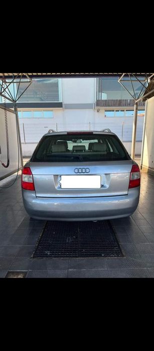Audi A4 1.9 TDi 130cv