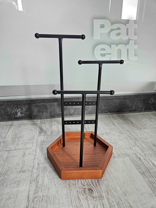 Szkatułka ekspozytor stojak na biżuterię pojemny z haczykami i loft