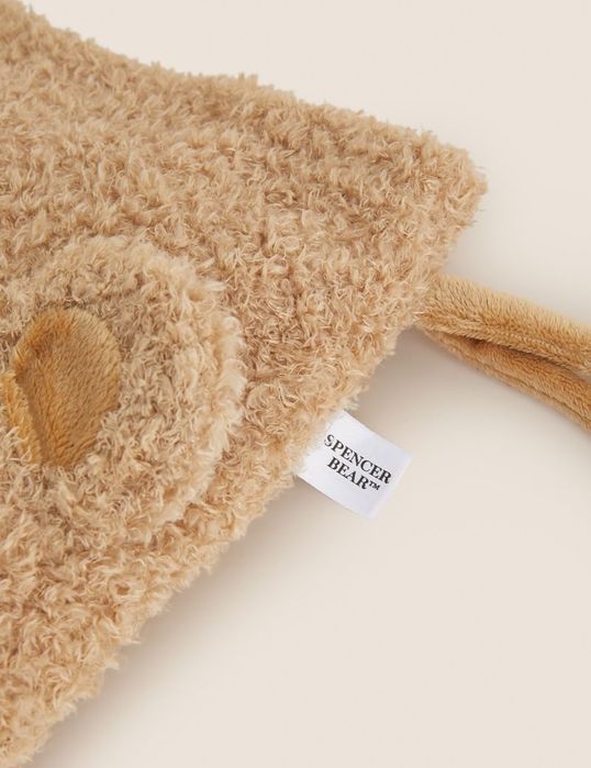 Тривимірна панчоха Spencer Bear™. Постачальник: Marks & Spencer