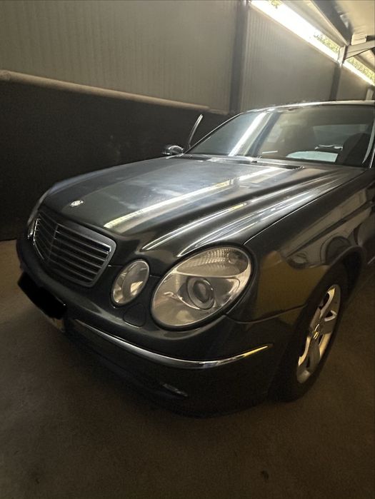 Mercedes-Benz E 270