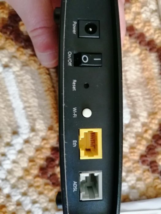 Used ADB Router/Modem64286377085569121