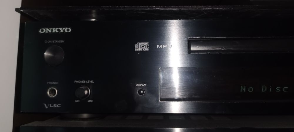 Odtwarzacz CD ONKYO C-7030