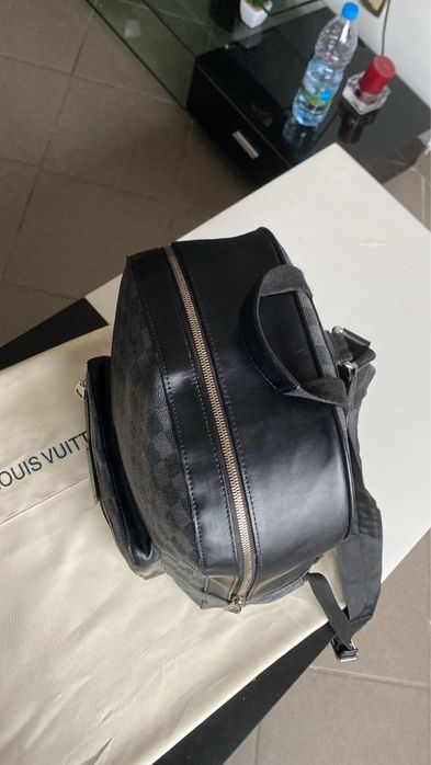 Mochila LV “xadrez”