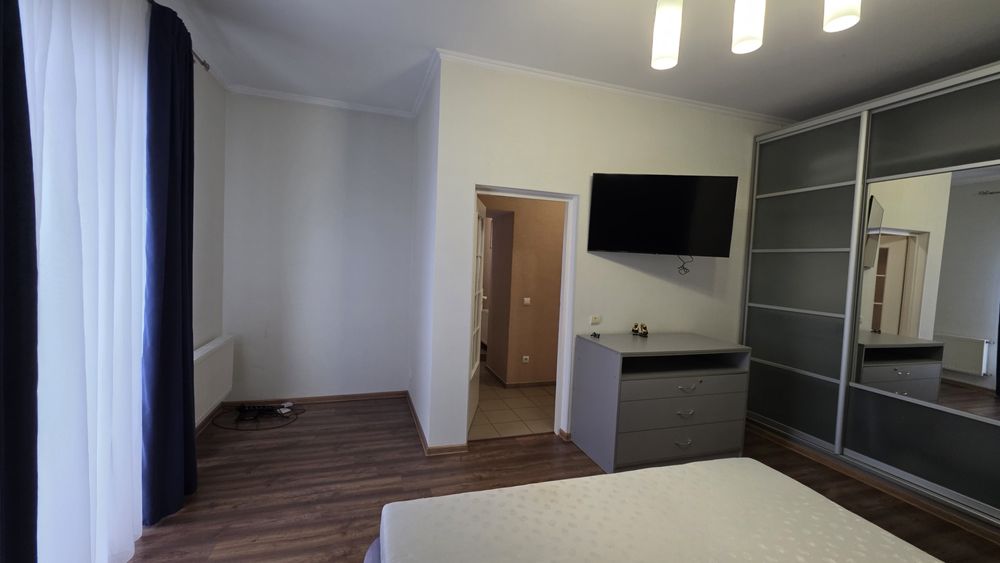 Вільна для оренди 2х кімн квартира типу Таунхаус