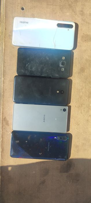 Продам телефоны одним лотом